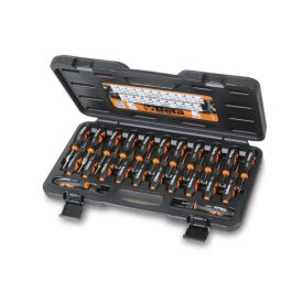   1497/C23 23 darabos szerszámkészlet az elektromos dugasz szerelésére