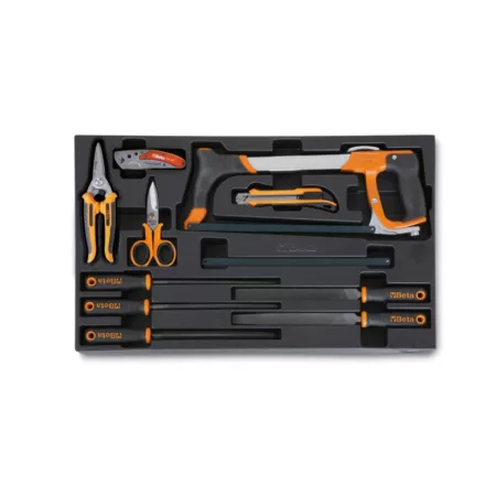 T284 Kemény hőformált műanyag tálca reszelőkkel és vágószerszámokkal