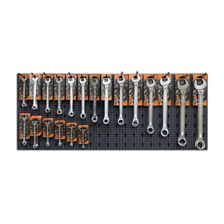 6600 M/14K 150 darab szerszámból álló készlet szerszámtartóval, fal nélkül