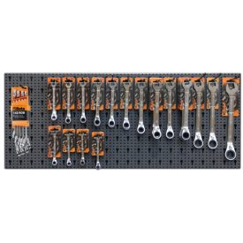   6600 M/40K 77 darab szerszámból álló készlet szerszámtartóval, fal nélkül