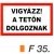 Vigyázz! A tetön dolgoznak F35